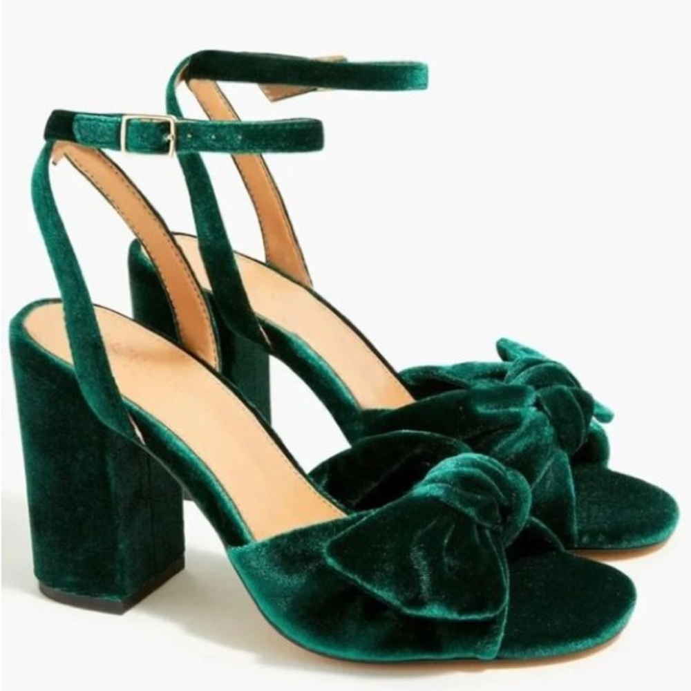 J CREW GREEN VELVET STRAPPY HIGH HEELS